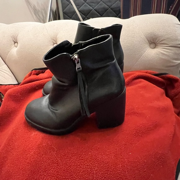 Call it Spring boots - Picture 4 of 4